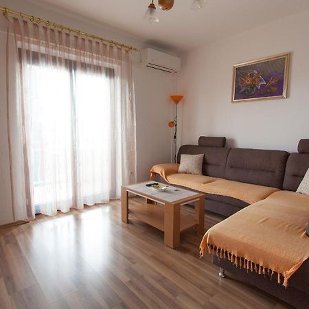 Apartments Ljerka Malinska Extérieur photo